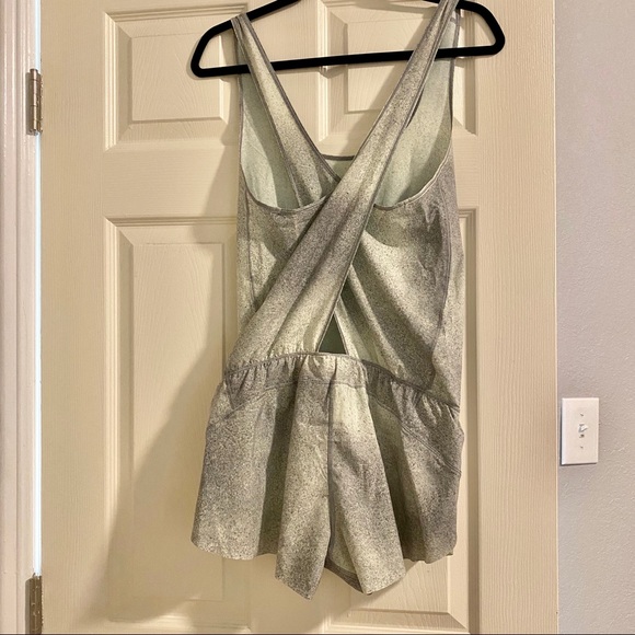 ✨NWOT Lululemon Chase Me Onesie✨ - Picture 3 of 6